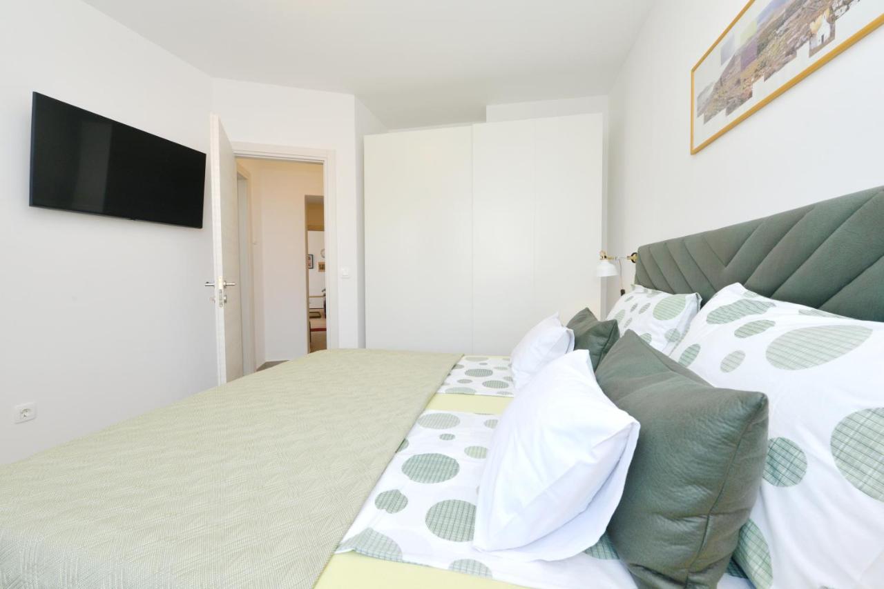 Apartman Junona - Poluotok Na Dlanu 扎达尔 外观 照片