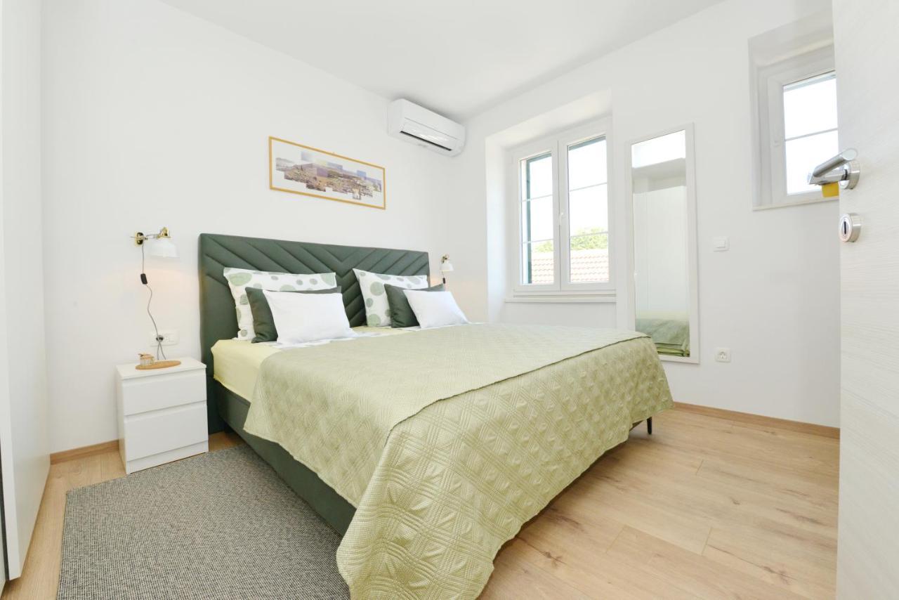Apartman Junona - Poluotok Na Dlanu 扎达尔 外观 照片